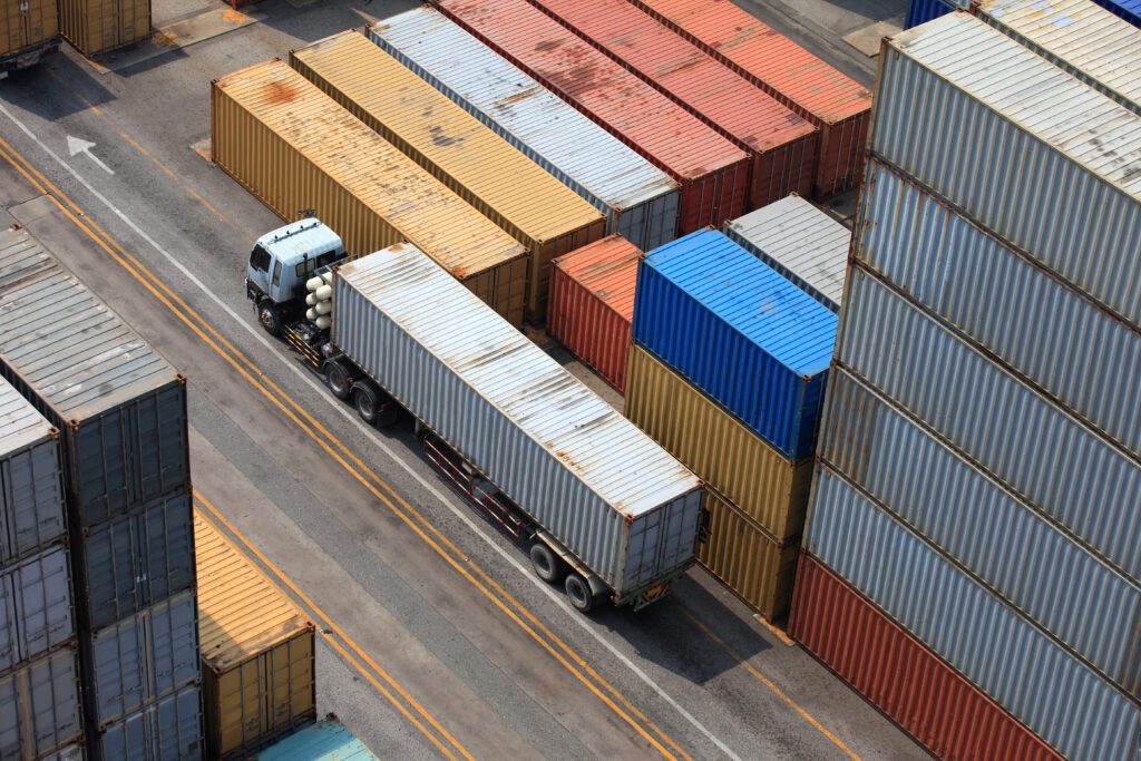 The best price cargo container shipping in dubai