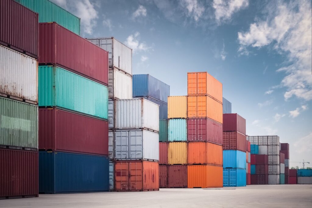 The best container suppliers in uae